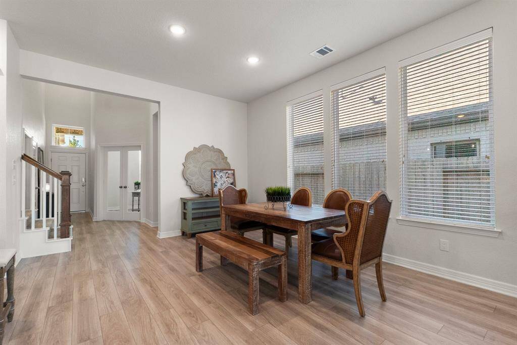 Casual dining area off of the kitchen