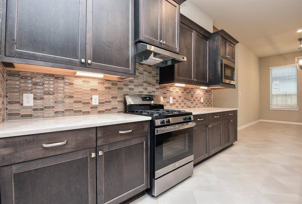 Tons of counter space