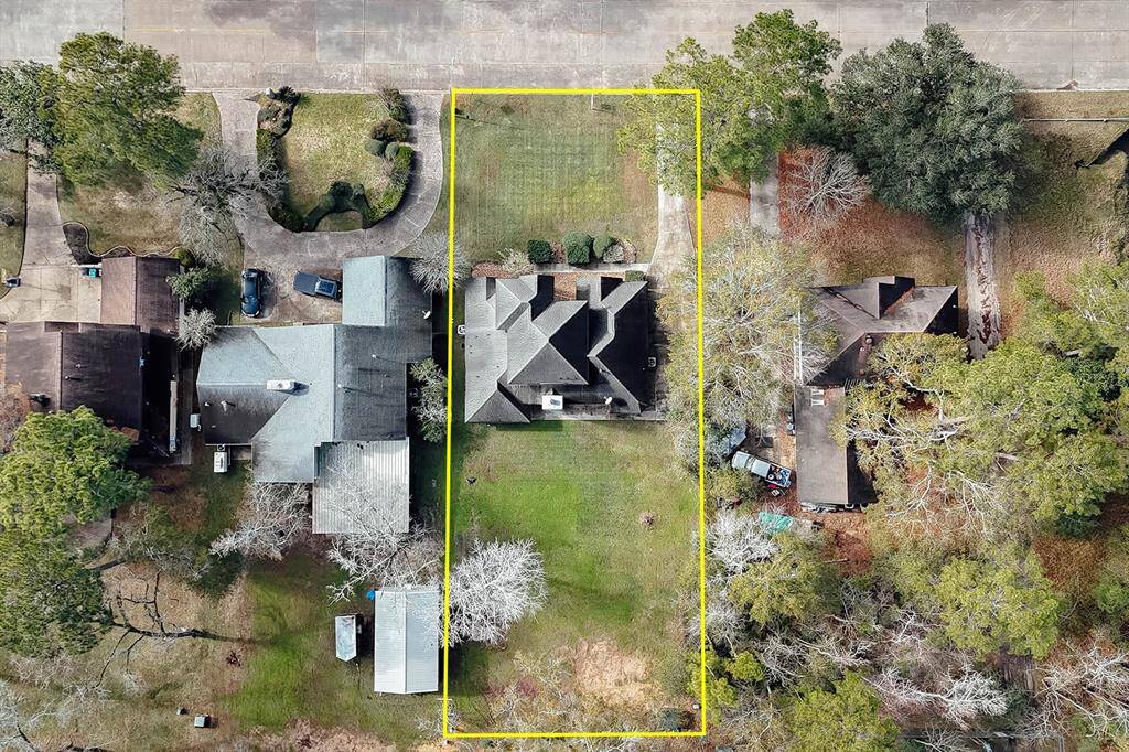 Comfortable situated among the neighborhood, this home is the perfect combination of nature, community and privacy.