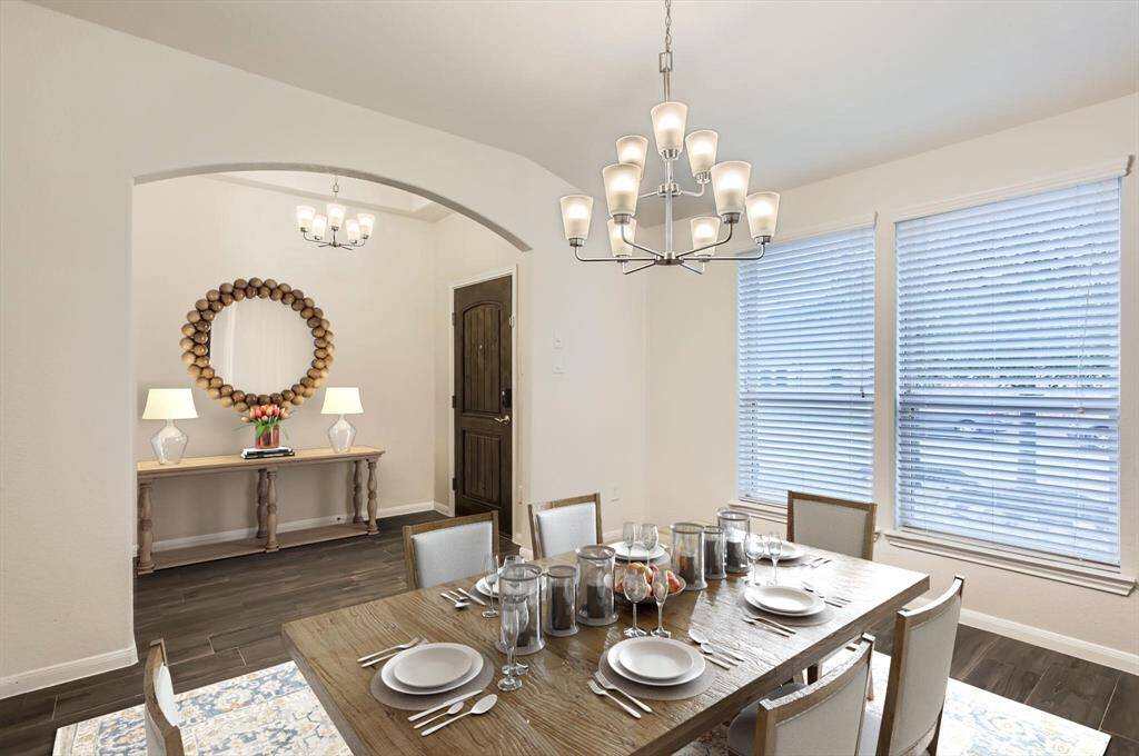 Dining room virtually staged