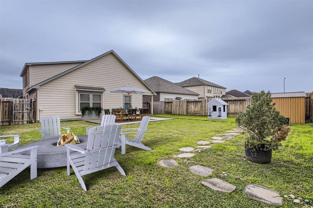 Back yard virtually staged