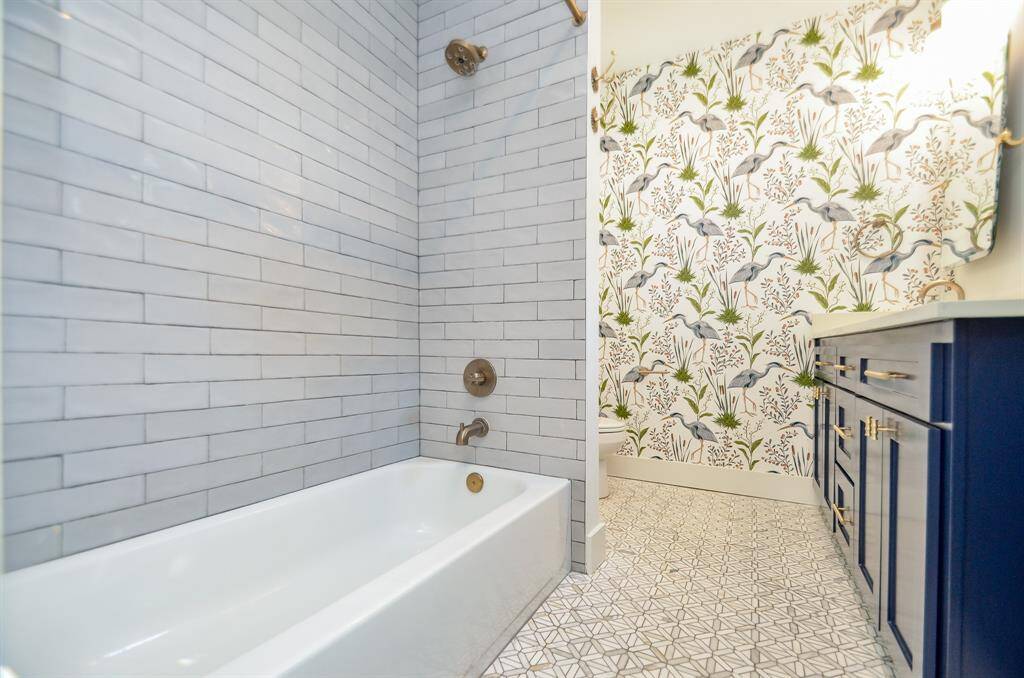 Fully remodeled bath (2021).