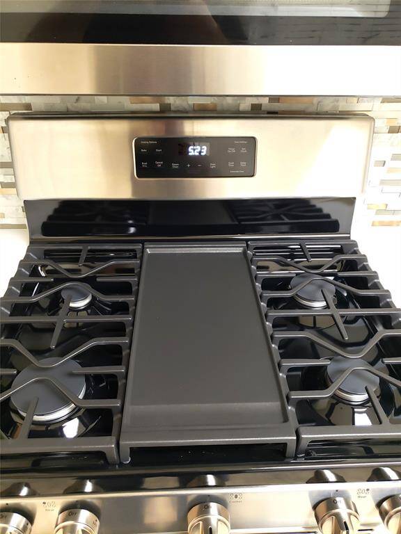 4 BURNER PLUS GRILL OR 5TH BURNER