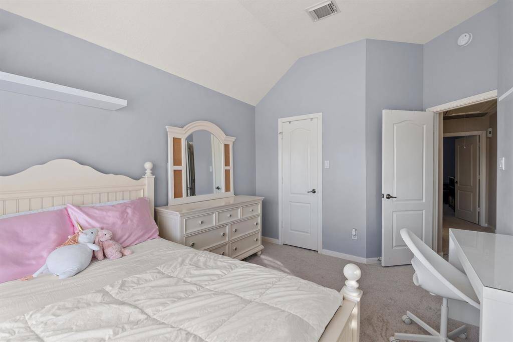 Secondary bedroom #2