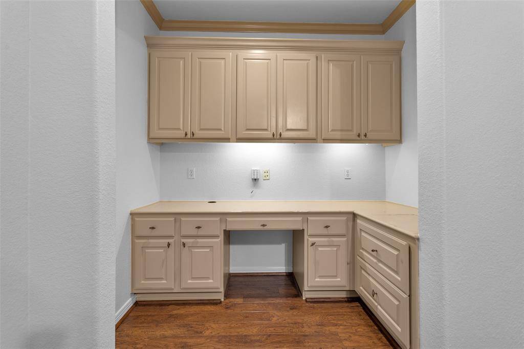 This area is 8x6 and has so many possibilities.