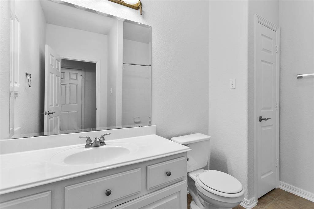 3rd bathroom with tub/shower combination.