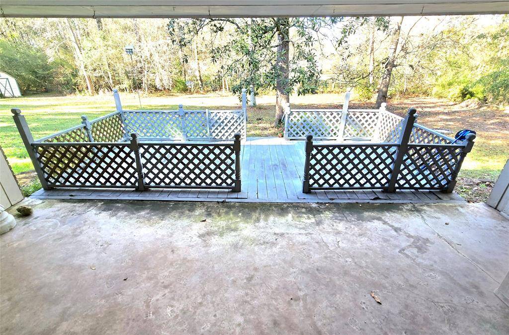 Breezeway looking towards back deck