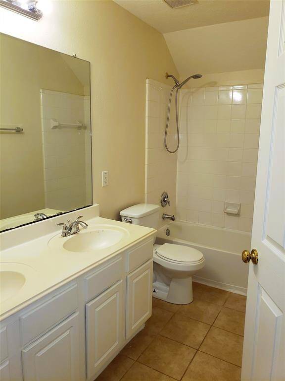 2ND FULL BATH, DOUBLE SINKS