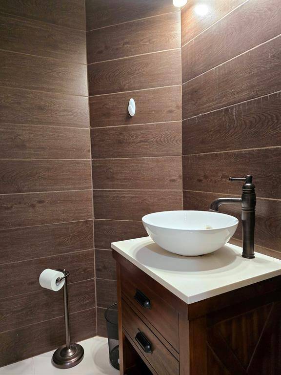 Guest bathroom
