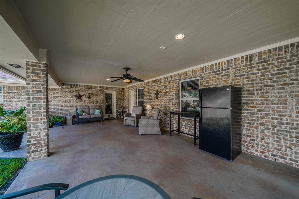 Covered back Patio