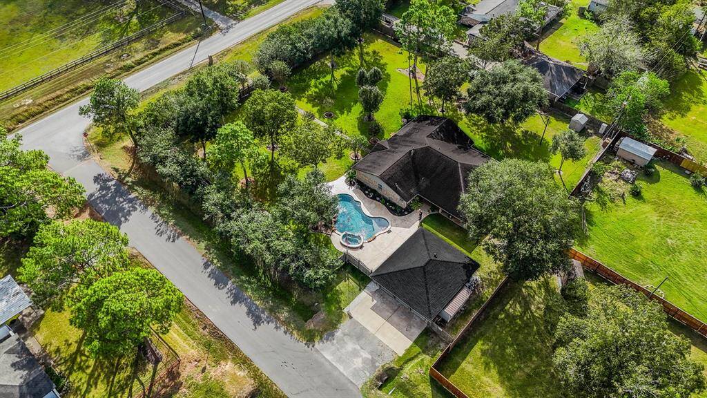 Welcome Home!1 Acre Corner Lot 360 fencing.