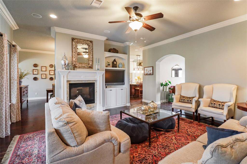 Double sided fireplace