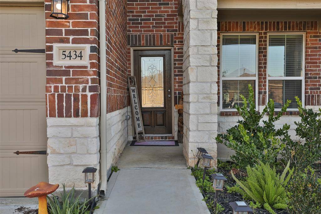 This 2021-built home features thoughtfully added finishing touches throughout, making it move-in ready and perfect for its next owner!