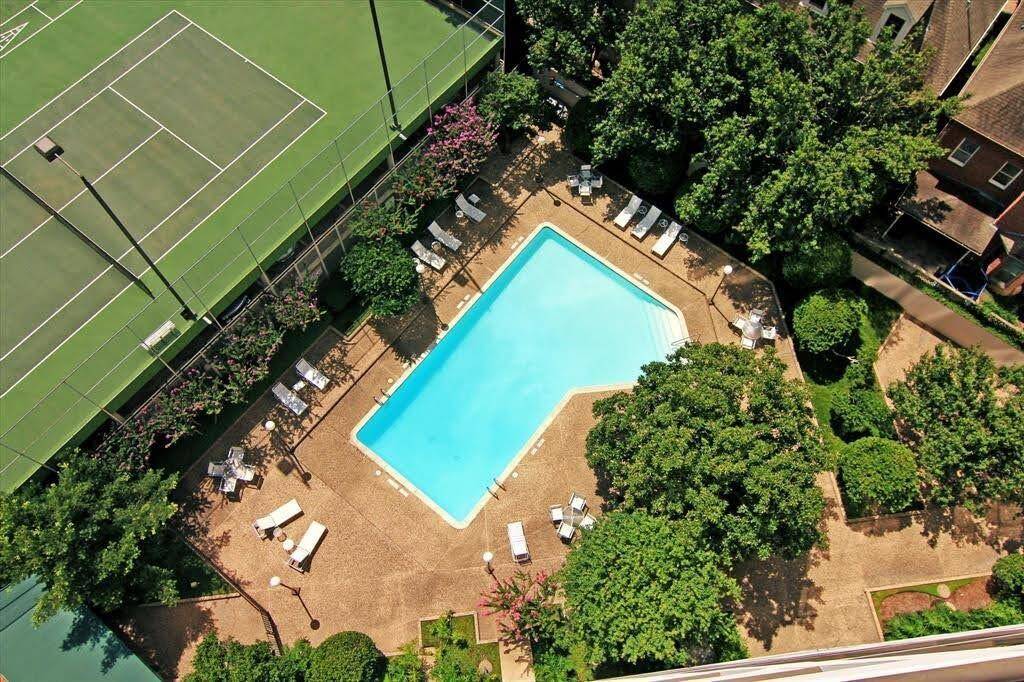 The St. Clair isn’t just a building; it’s a community.  Shared spaces like the swimming pool and barbecue grill foster connections among neighbors, friends, and family.