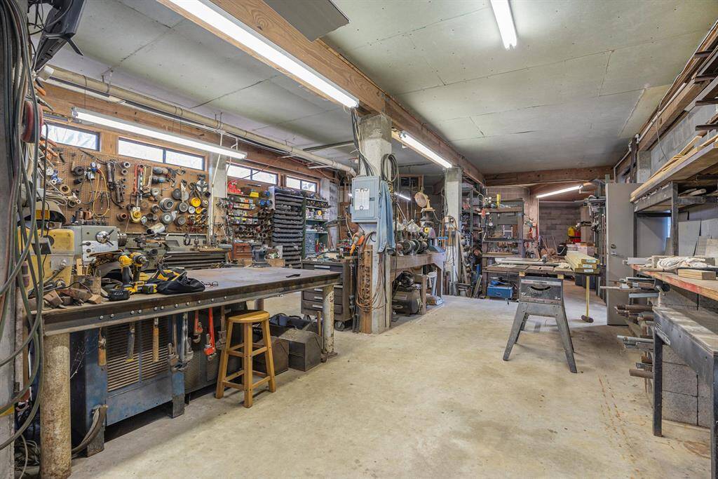 Work shop 1st  floor
