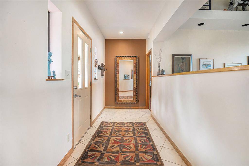 Foyer/Entry