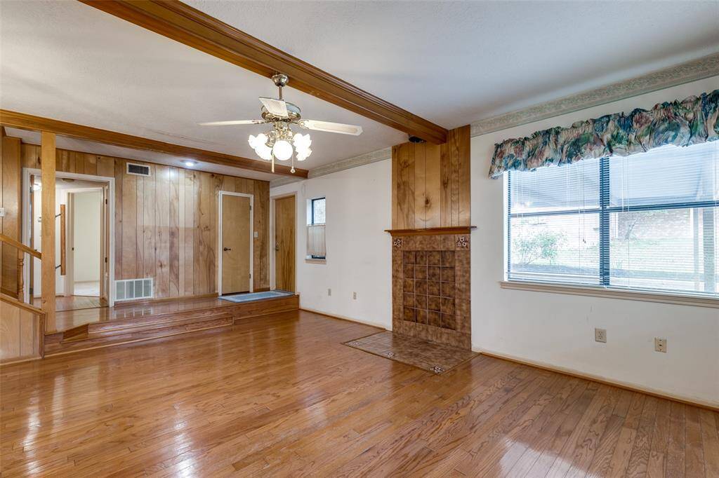 Living space facing place to insert a stove or heating element