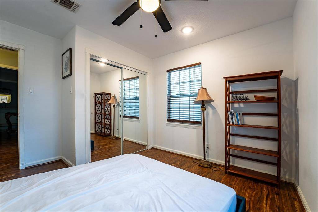 Unit 2 - second bedroom and closet