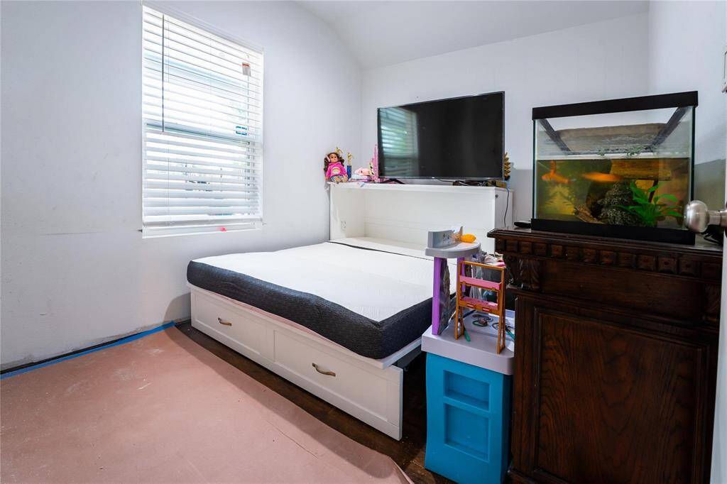 Unit 1 - second bedroom