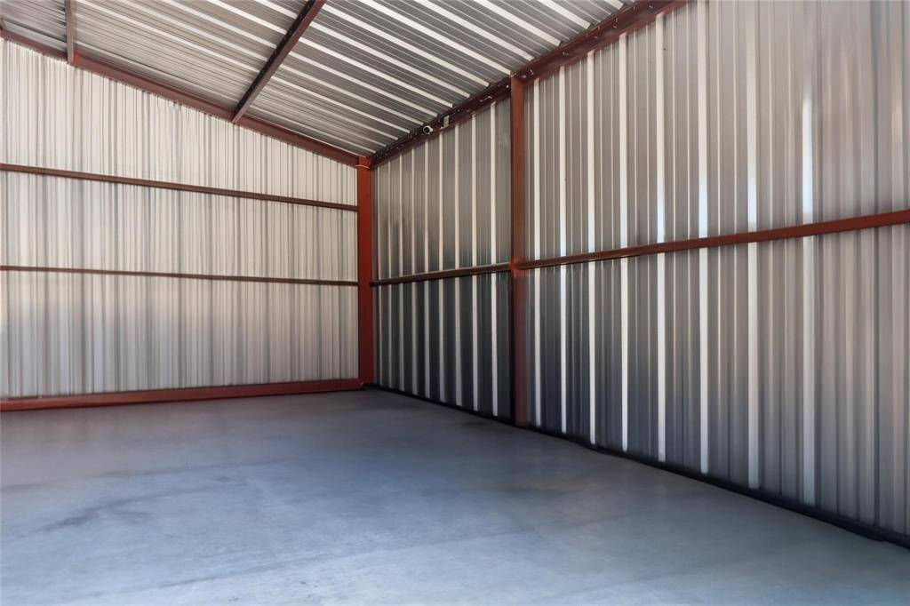 Office - connected garage / flex warehouse with external garage door access.