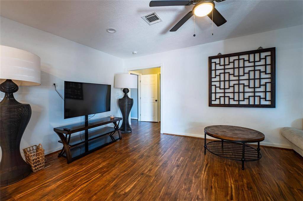 Unit 2 - living room