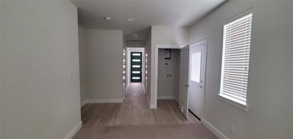 Flex Room with closet looking toward front door and hallway
