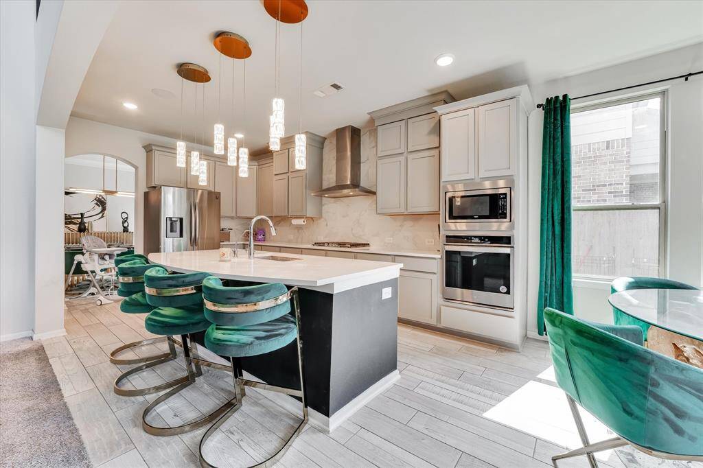Breakfast nook