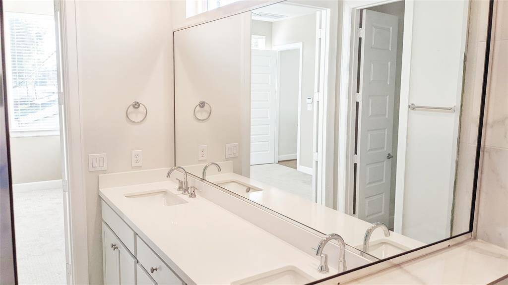 Primary Bath with dual sinks
