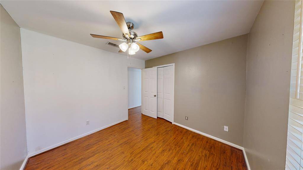secondary bedroom