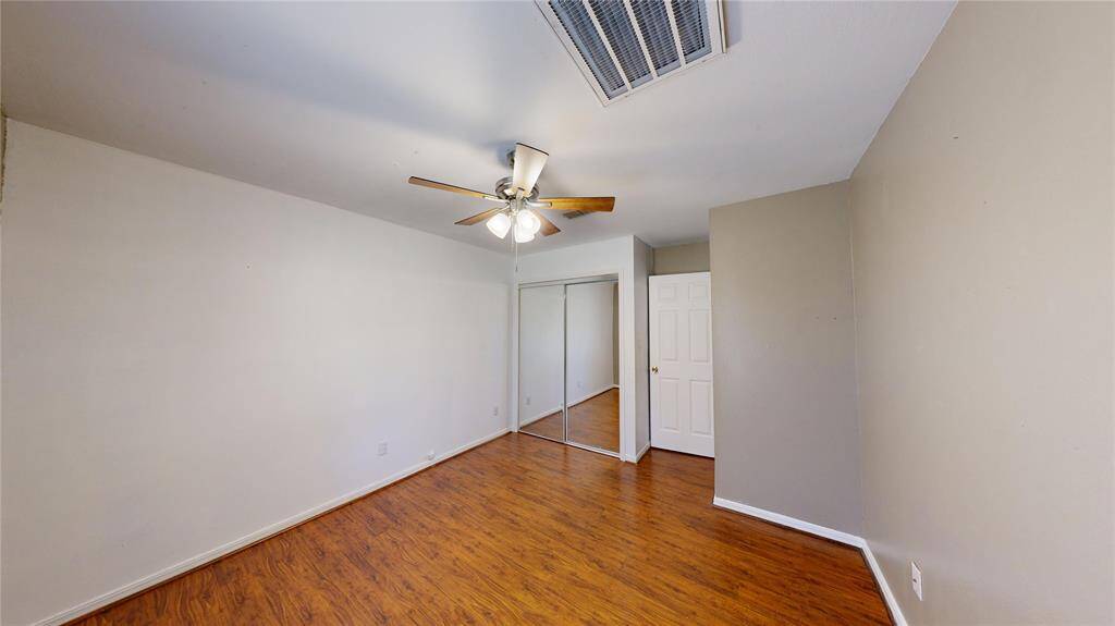 secondary bedroom