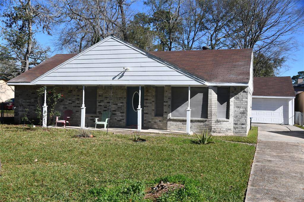 Ranch style home in Kingwood, No HOA