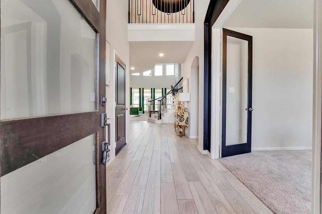 Extended Foyer