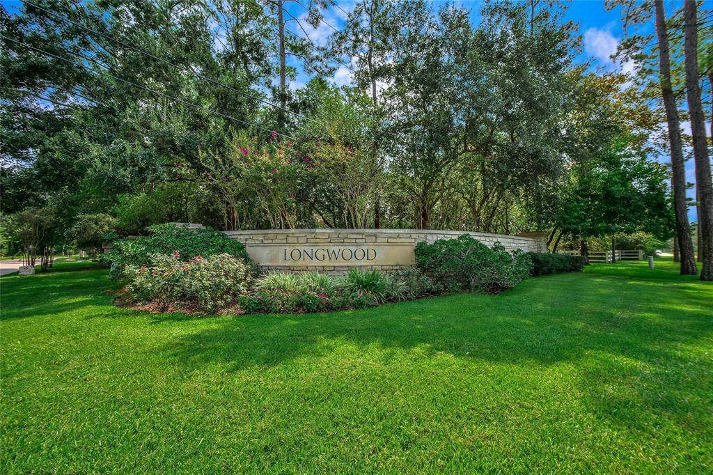 Longwood Golf Course Community