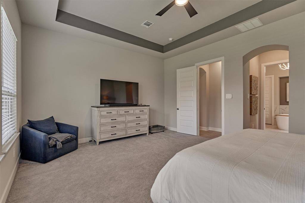The Primary Bedroom Offers An Accent Trayed Ceiling, Modern Ceiling Fan, And A Private En Suite Bath; In Fact, All Bedrooms Feature An En Suite Full Bath.