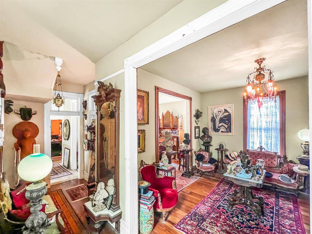 Double Parlor