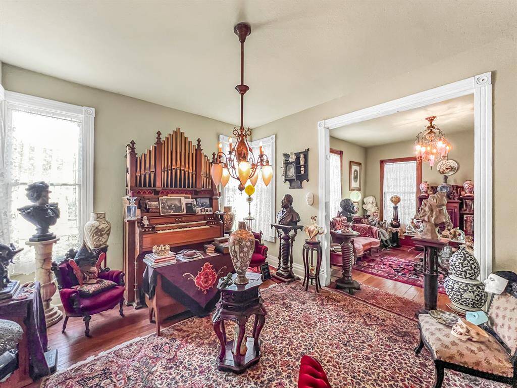 Downstairs Parlor 2