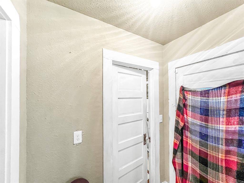 Full Bathroom Downstairs