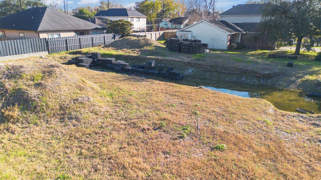 Road Cut for retention pond under ground not completed
