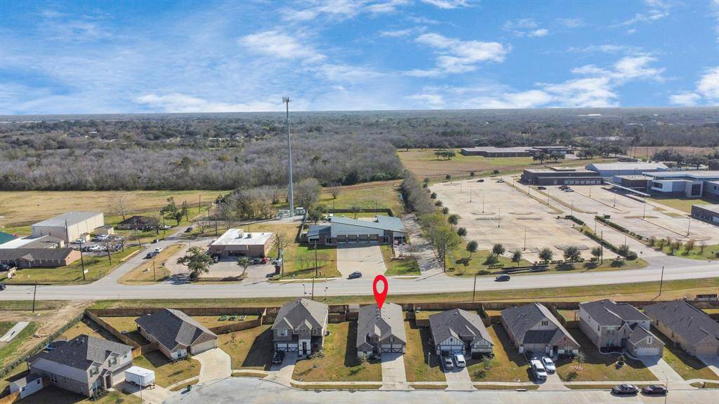 Perfectly located in Manvel TX