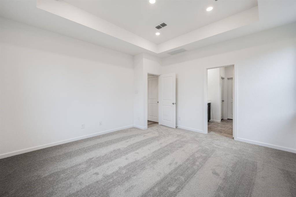 9011 Ashland Cottage ~ Ready Now