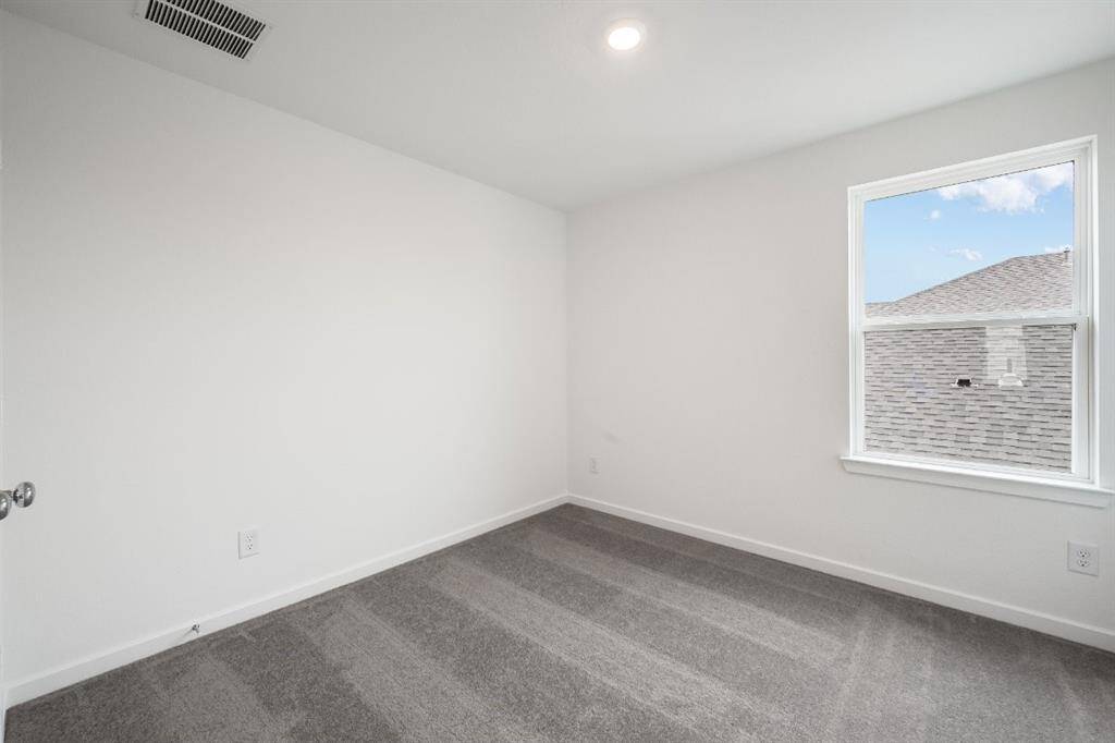 9011 Ashland Cottage ~ Ready Now
