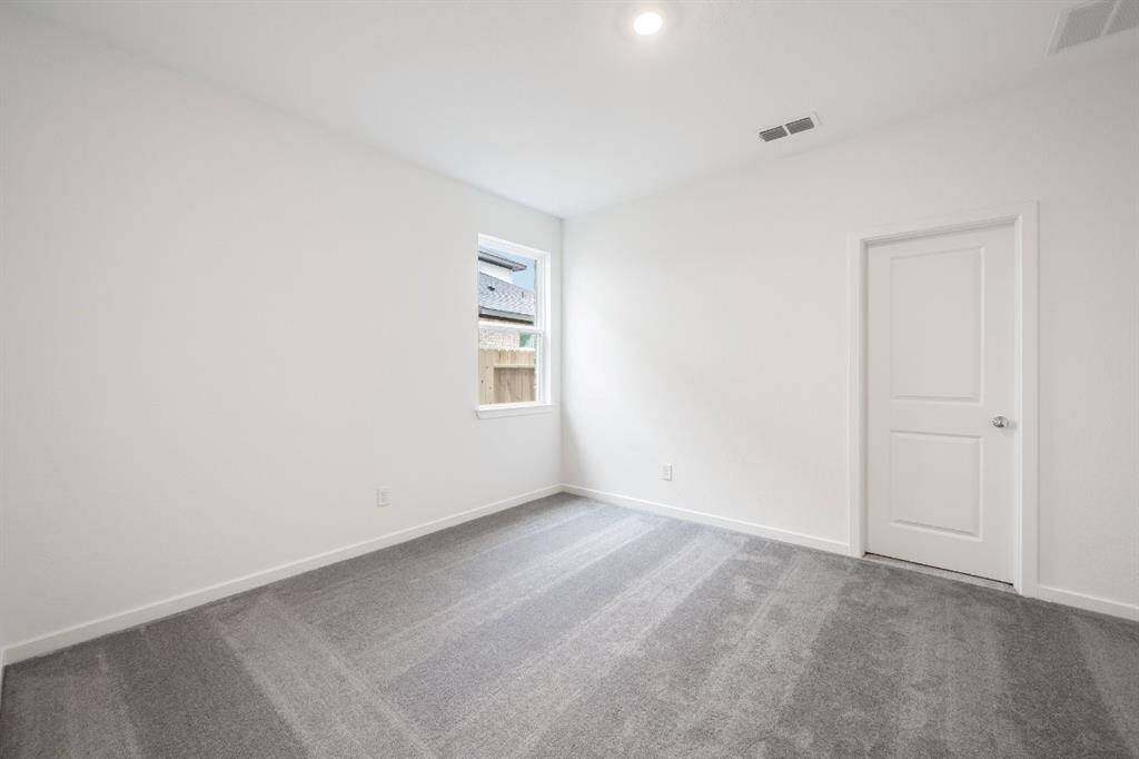 9011 Ashland Cottage ~ Ready Now
