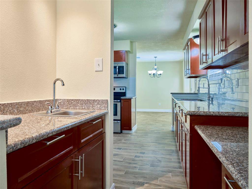 Second sink/wet bar area