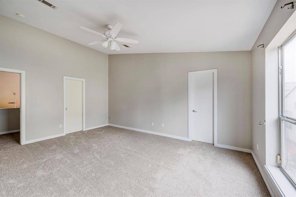 Relax and enjoy your spacious, huge Primary Bedroom, which features ,High ceilings, carpet flooring, ceiling fan, ensuite primary bath & Gigantic approximately 20 ft closet.