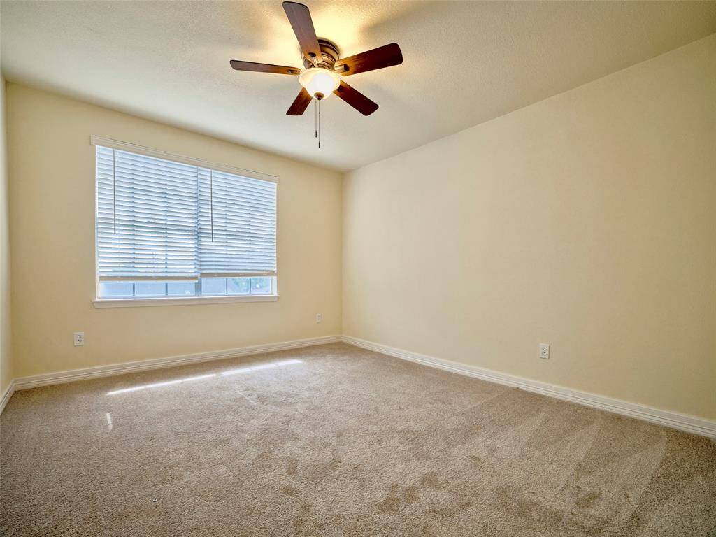 All bedrooms upstairs