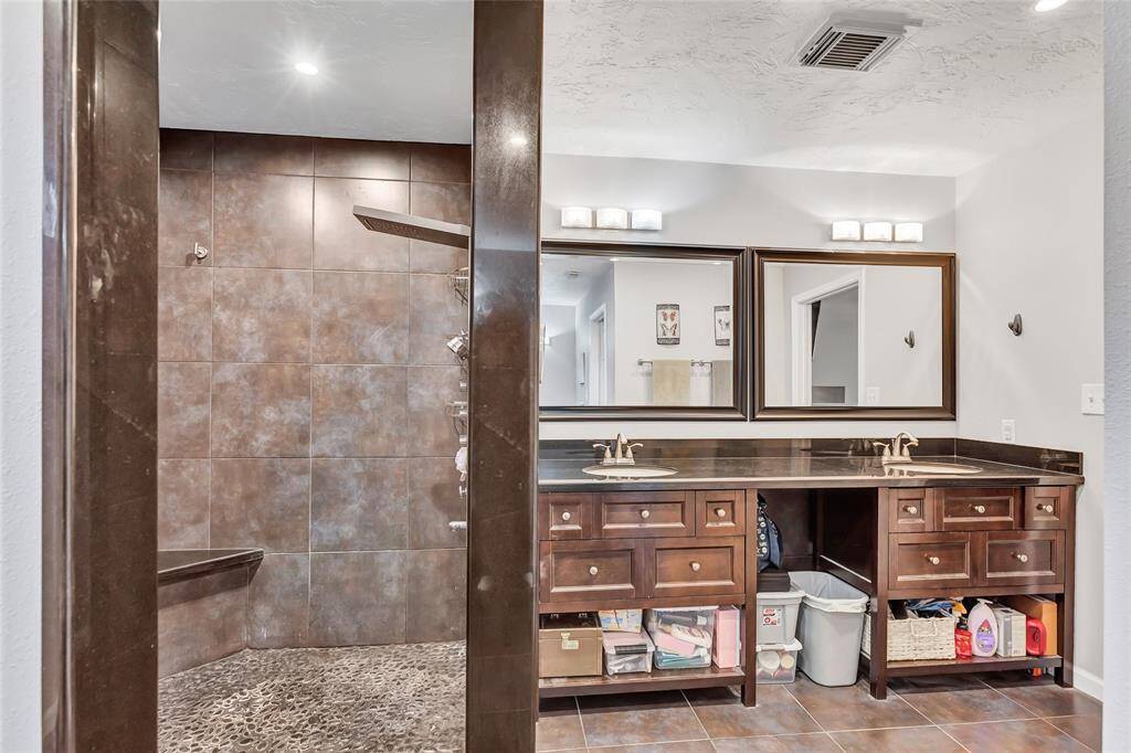 Check out all that space.