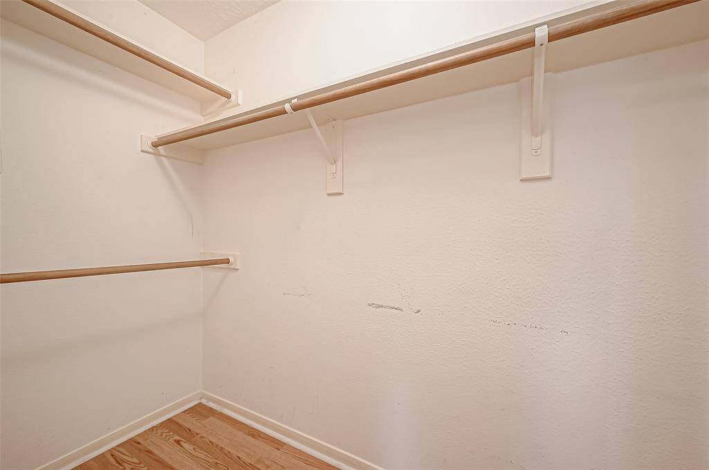 Walking closet
