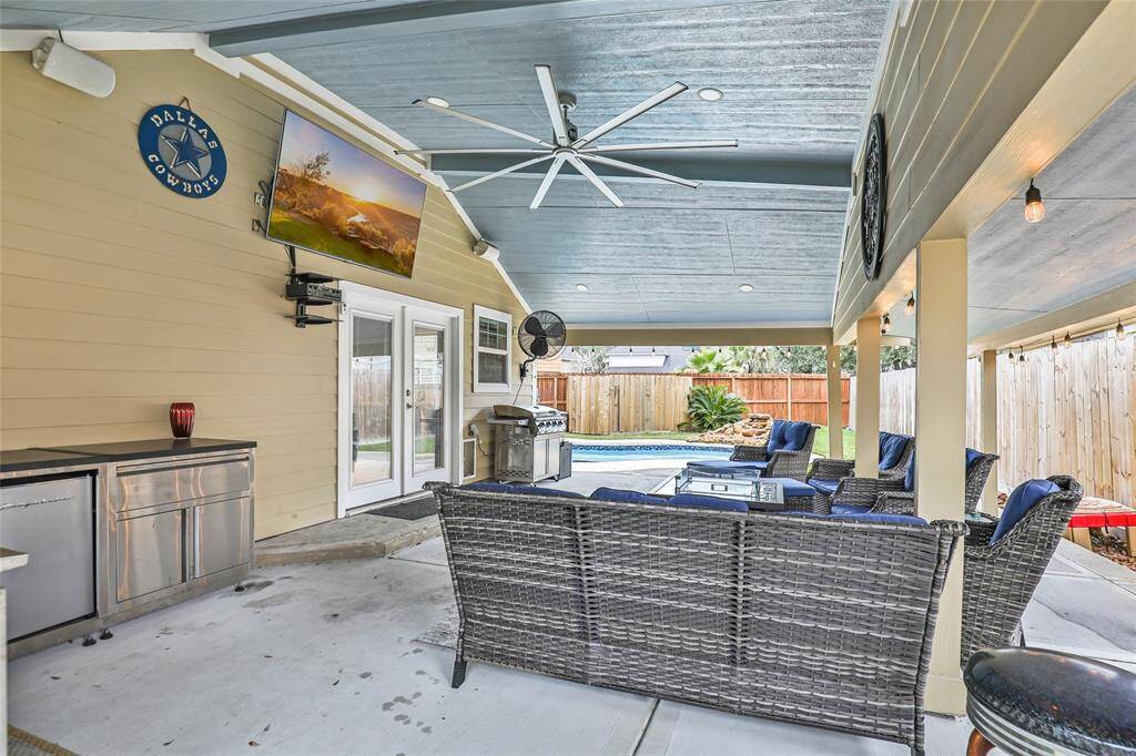 Another view of the back patio.
