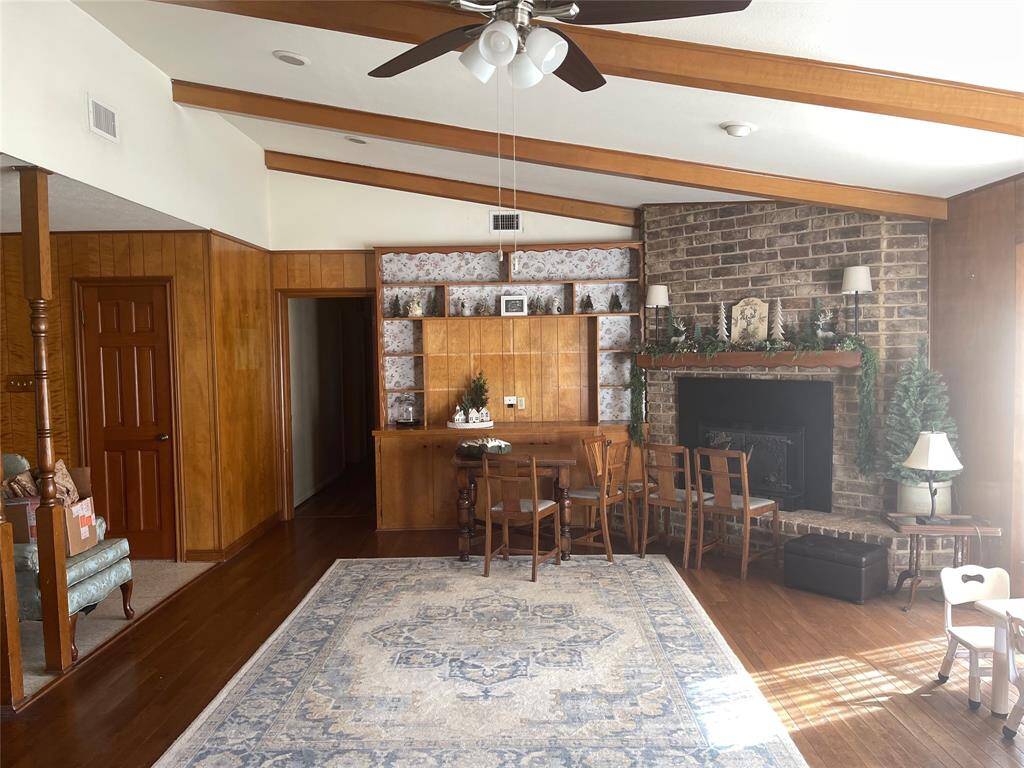 Living Room & Fireplace