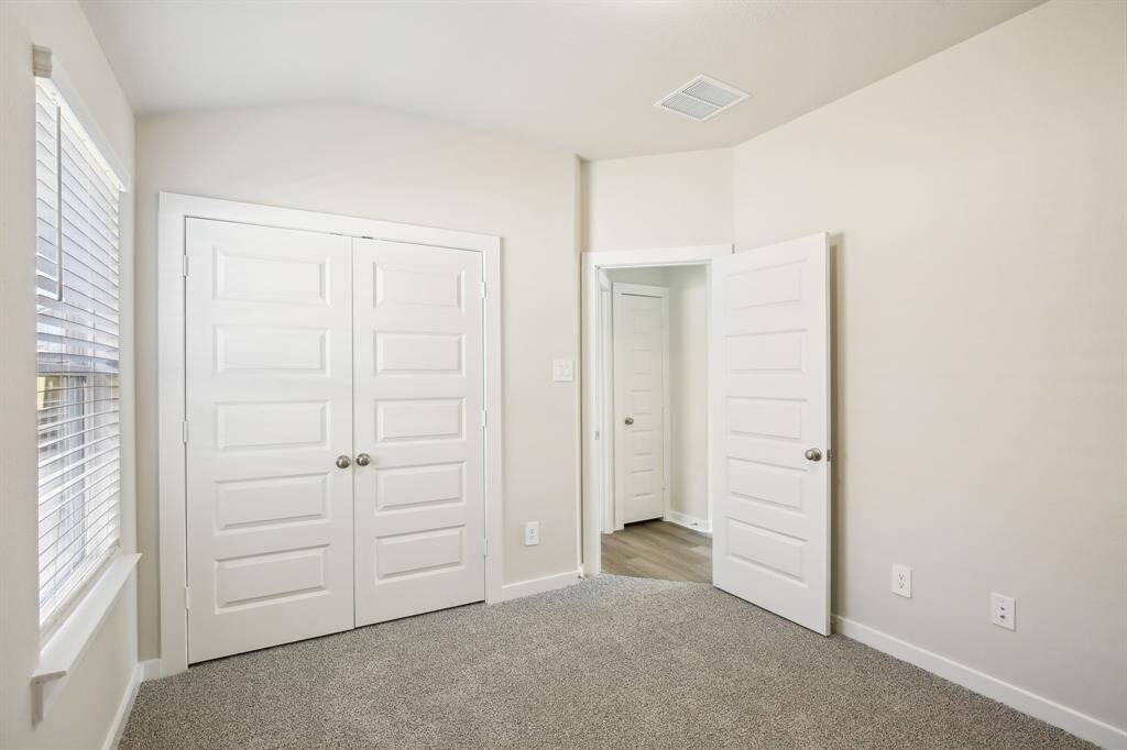 Photo is not of the actual home but is an inspirational photo of builder’s model home and may depict options, furnishings, and/or decorator features that are not included.